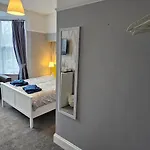 The Roslyn Guest House