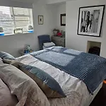 Beautiful Little Brighton Townhouse