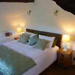 East Titchberry Cottage - An Eco-Retreat With Thatched Cottage Charm In North Devon
