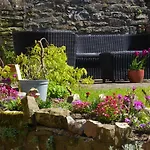 East Titchberry Cottage - An Eco-Retreat With Thatched Cottage Charm In North Devon