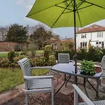 Ellesmere Cottage
