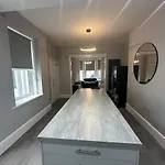 New Central 5 Bedroom House