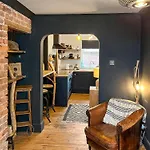 Harbourside Retreat