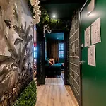 The Emerald Suite By Margate Suites