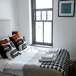 The Samphire Suite By Margate Suites