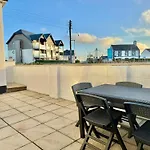 Beach Retreat-3 Bed-Pet Friendly-Central Location
