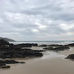 Romantic Cliff Top Chalet At Whitsand Bay Beach