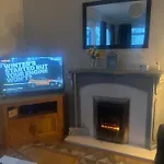 Seasideescape-2Br-Sleeps4-Parking-Petsok-Fireplace