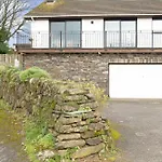 Elisa Villa - Tranquil Retreat 5 Mins From The Sea
