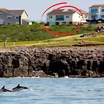 Gwylanfa, Rest Bay