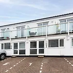 7 Lower Talland Apartments