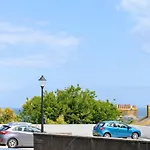 7 Lower Talland Apartments