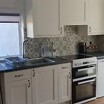 Seaview-Petsok-Patio-1Br