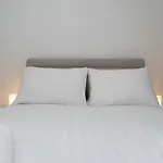 Host & Stay - The Navy At Frederick Gardens