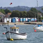 The Sanctuary- Short Walk To Hamworthy Beach And Park