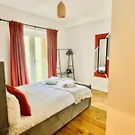 Stunning Sea View Spacious Apartment With Free Parking In Margate