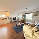 Modern Beachside Escape In Hythe