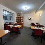 Sunnydene - Large Home - Great Yarmouth - Sleeps 20