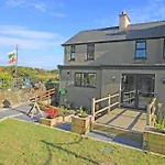 Shooting Star Cottage