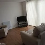 Stunning 2 Bedroom Flat For 4 People Overlooking The Sea