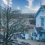 Driftwood Den - 1 Bedroom Apartment - Saundersfoot