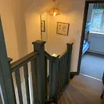 Maypole Cottages -5 Mill Road