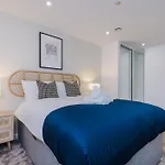 Flatzy - Stunning City Centre Flat 2 Bathrooms