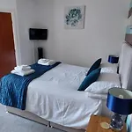 Glenavon Guest House