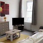 Mutley Plain Central Entire Place 3 Bedrooms