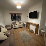 Afan Valley Home - Contractor Accommodation