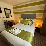 Delovely Hotel