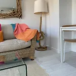 Ocean Drive Deluxe Apartment Complimentary Tray (Adults Only)