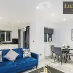 Sleek & Vibrant 1Br With Netflix - City Centre By Luxiety Stays Serviced Accommodation