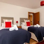 East Trenean Farm Cottages -4 Luxury Cornish Cottages Sleeping 20 With Hot Tubs, Private Gardens, Rural Views And Ev Facilities