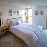 Atlantic Hideaway, Fistral Beach, Newquay Cornwall