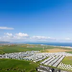 Hilltop Holiday Park