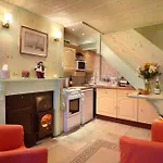 Discovery Cottage