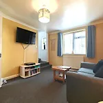 April Cottage - Sandown
