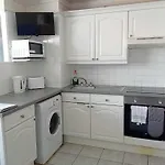 Seaside Apartment With Pool In Paignton, Torbay
