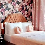 Marinaa Inn Welcome Home