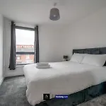 2 Bed Modern Cozy Apt By Boyeilles Apartments Short Lets & Serviced Accommodation Belfast With Free Wifi