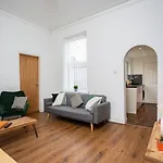 High Barnes Haven 3Br Retreat