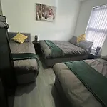 Stefanos 3 Bedroom House Sleeps 10