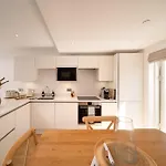 Clifftop Watch, River View And Balcony, 1 Bedroom Parking, Beach 10 Min Walk