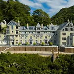 Watchtower Reach, Sea Views, Spacious Terrace, Sleeps 6, Parking