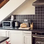 Apartmentsleeps3-Garden-Hottub-Parking