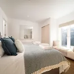 Harbour Edge, Luxury 2 Bedroom 2 Ba Apt, Sea View And Terrace, Parking