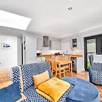 Number 43 A Cozy Seaside Retreat In Portstewart With Seaview