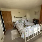Quiet Cottage On The Rural Edge Of Brixham