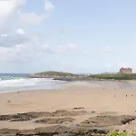 1 Island Reach